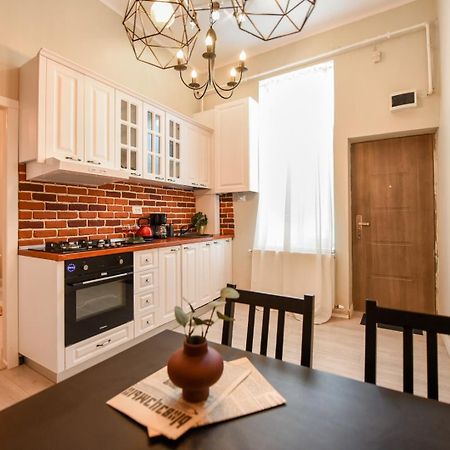 Elegant Studio - Urban Escape In Bucureşti Ngoại thất bức ảnh
